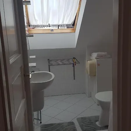 Szenczi Vendeghaz * Bük