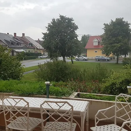 Szenczi Vendeghaz Bük