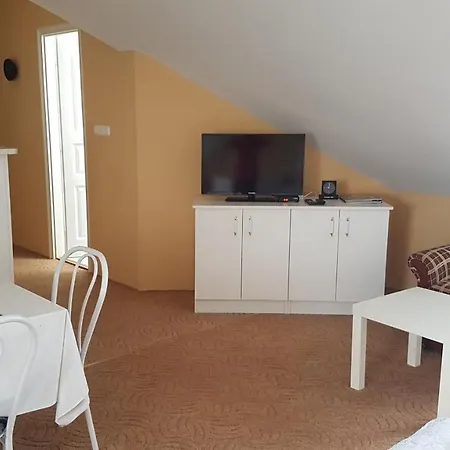 Apartment Szenczi Vendeghaz Buk