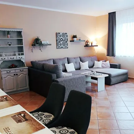 Szenczi Vendeghaz Bük