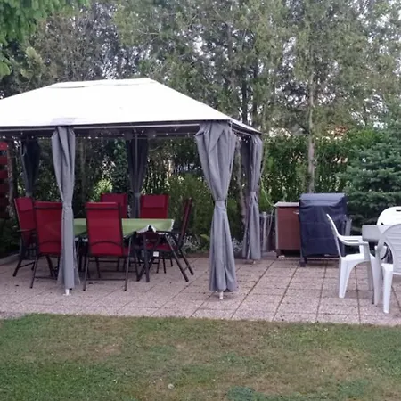 Διαμέρισμα Szenczi Vendeghaz Bük