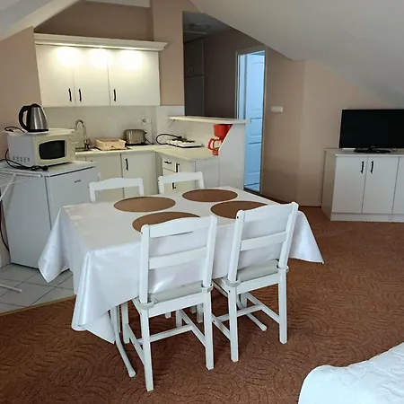 Lejlighed Szenczi Vendeghaz