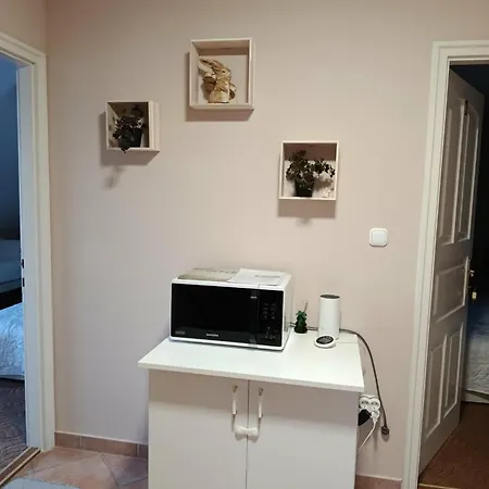 Szenczi Vendeghaz Apartament Bük