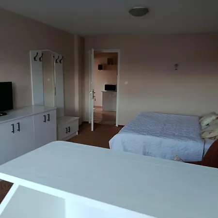Szenczi Vendeghaz Apartament