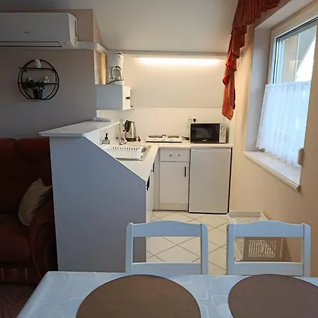 Szenczi Vendeghaz * Bük