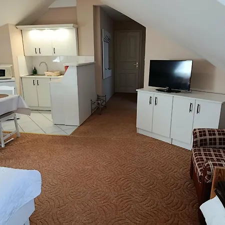 Szenczi Vendeghaz Apartament Bük