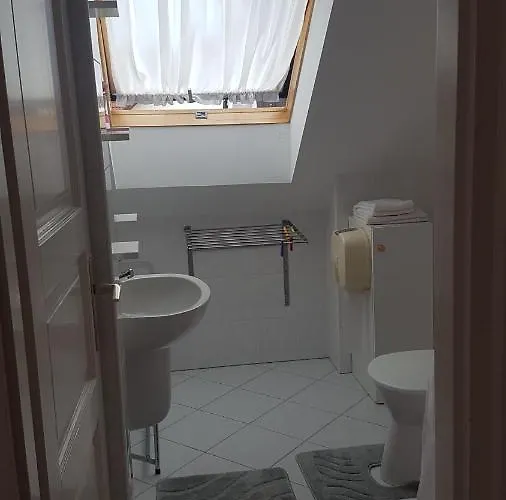 Szenczi Vendeghaz * Bük