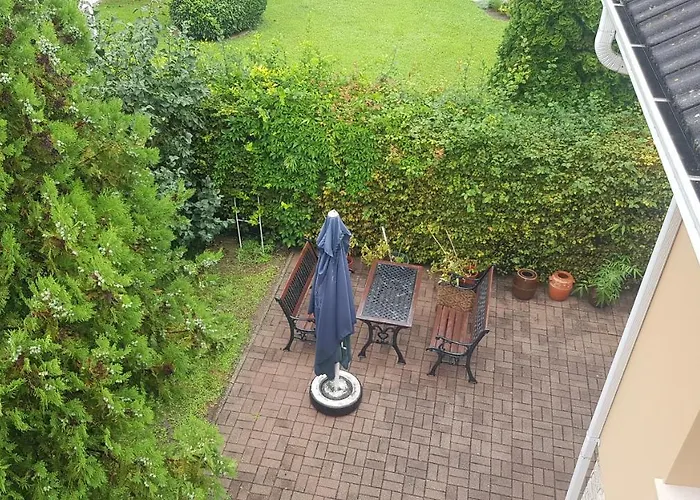 公寓 Szenczi Vendeghaz *