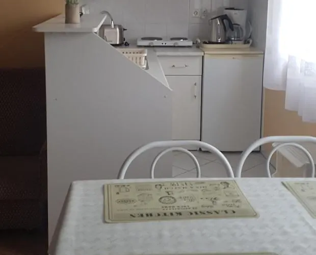 公寓 Szenczi Vendeghaz