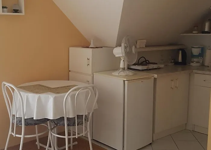 Szenczi Vendeghaz Lägenhet Bük