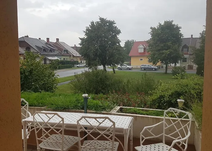 Szenczi Vendeghaz Bük