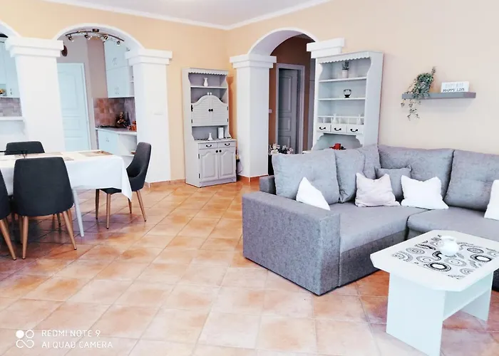 公寓 Szenczi Vendeghaz Bük