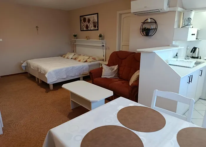 Appartement Szenczi Vendeghaz *