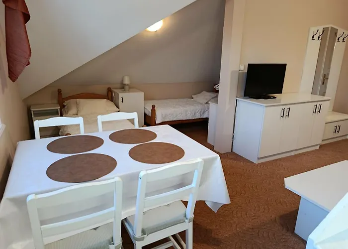 Szenczi Vendeghaz Appartement
